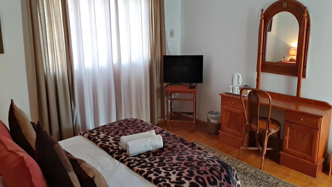 Lake Motel ฮาร์ทบีสบูร์ท ภายนอก รูปภาพ